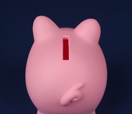 Debt Reduction Strategies Explored: Snowball vs Avalanche Method Comparison