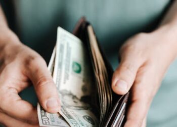 Mastering Money Management: A Beginner's Guide to Simple Budgeting Strategies