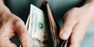 Mastering Money Management: A Beginner's Guide to Simple Budgeting Strategies