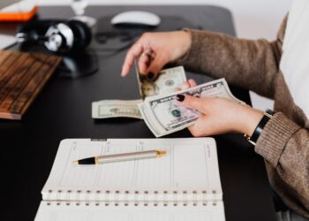 Mastering Your Money: Strategies for Setting Realistic Financial Goals