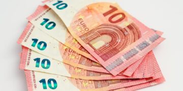 Smart Budgeting for First-Time Renters: Essential Tips to Maximize Your Savings