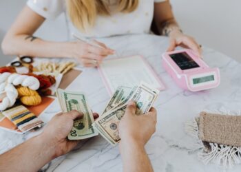 Mastering Money Management: Essential Budgeting Tips for Beginners