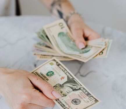 Mastering Monthly Finances: A Guide to Creating Your Budget