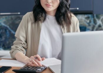 Smart Strategies for Debt Consolidation Without Harming Your Credit Score