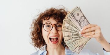 Breaking the Cycle: Strategies to End Living Paycheck to Paycheck