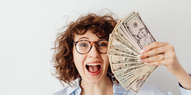 Breaking the Cycle: Strategies to End Living Paycheck to Paycheck