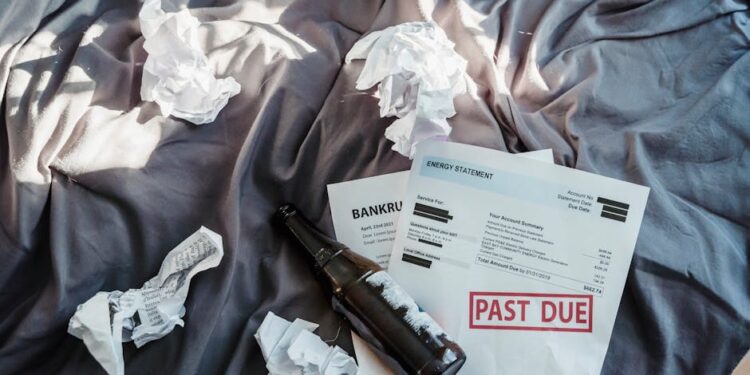 Managing Money Together: Essential Debt Management Tips for Couples