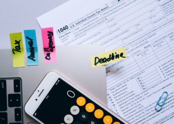 Maximizing Your Money: Smart Finance Tips for Single Moms